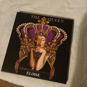 Eloise The Queen eyeshadow palette